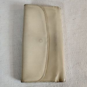 Gucci Bags - Vintage Gucci wallet Gucci Bags - Vintage Gucci wallet